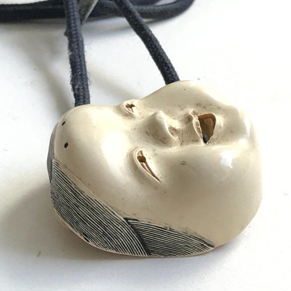 MMA Metropolitan Museum of Art Japanese Face Mask Netsuke Style Pendant on Cord - Picture 5 of 7